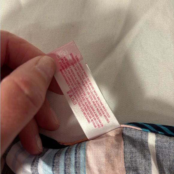 New with tags, womens size small shirt, #a059 - Picture 5 of 6